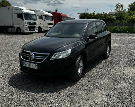 Черный Фольксваген Тигуан, объемом двигателя 1.98 л и пробегом 260 тыс. км за 8700 $, фото 1 на Automoto.ua