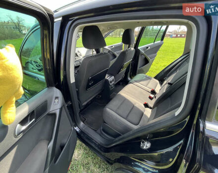 Чорний Фольксваген Тігуан, об'ємом двигуна 2 л та пробігом 260 тис. км за 13000 $, фото 13 на Automoto.ua