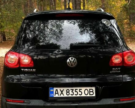 Черный Фольксваген Тигуан, объемом двигателя 2 л и пробегом 274 тыс. км за 10000 $, фото 6 на Automoto.ua