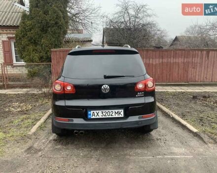 Чорний Фольксваген Тігуан, об'ємом двигуна 2 л та пробігом 199 тис. км за 10700 $, фото 9 на Automoto.ua