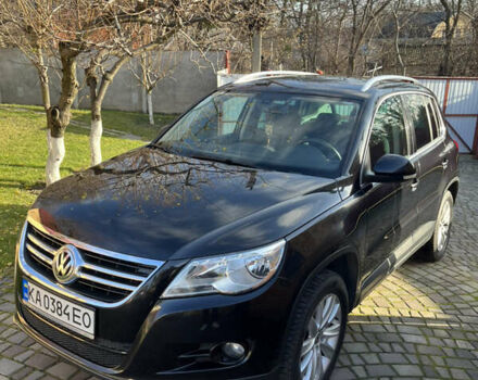 Чорний Фольксваген Тігуан, об'ємом двигуна 2 л та пробігом 170 тис. км за 13900 $, фото 1 на Automoto.ua