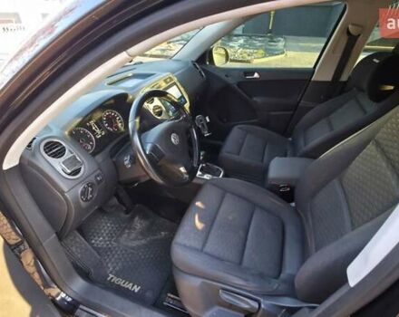 Чорний Фольксваген Тігуан, об'ємом двигуна 1.97 л та пробігом 148 тис. км за 13500 $, фото 10 на Automoto.ua