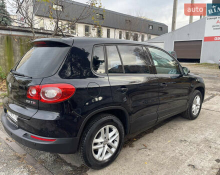 Чорний Фольксваген Тігуан, об'ємом двигуна 2 л та пробігом 157 тис. км за 9300 $, фото 6 на Automoto.ua