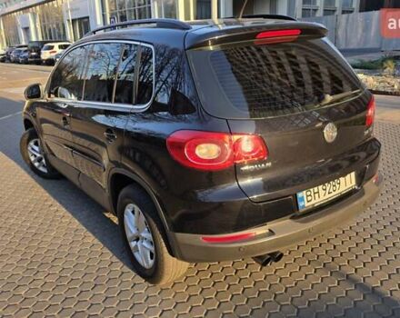 Чорний Фольксваген Тігуан, об'ємом двигуна 1.97 л та пробігом 148 тис. км за 13500 $, фото 3 на Automoto.ua