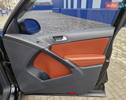 Черный Фольксваген Тигуан, объемом двигателя 2 л и пробегом 195 тыс. км за 13650 $, фото 36 на Automoto.ua