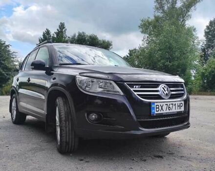 Черный Фольксваген Тигуан, объемом двигателя 2 л и пробегом 269 тыс. км за 12300 $, фото 11 на Automoto.ua