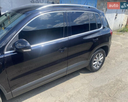 Черный Фольксваген Тигуан, объемом двигателя 2 л и пробегом 158 тыс. км за 10800 $, фото 4 на Automoto.ua