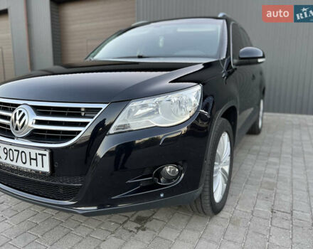 Черный Фольксваген Тигуан, объемом двигателя 1.97 л и пробегом 265 тыс. км за 12300 $, фото 3 на Automoto.ua