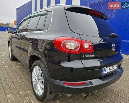 Черный Фольксваген Тигуан, объемом двигателя 2 л и пробегом 195 тыс. км за 13300 $, фото 6 на Automoto.ua