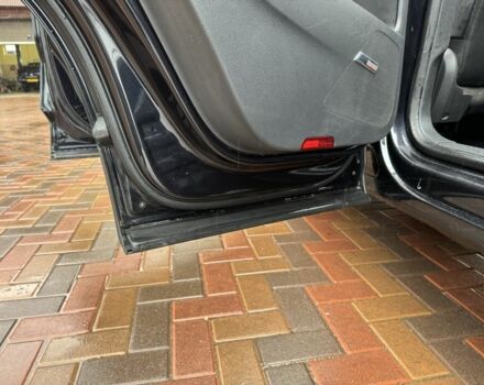 Черный Фольксваген Тигуан, объемом двигателя 2 л и пробегом 285 тыс. км за 13400 $, фото 5 на Automoto.ua