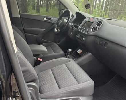 Черный Фольксваген Тигуан, объемом двигателя 1.97 л и пробегом 210 тыс. км за 11500 $, фото 3 на Automoto.ua