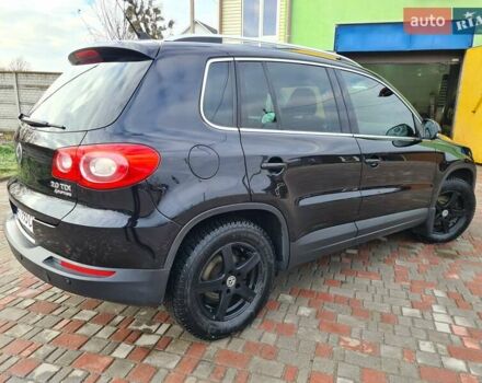 Черный Фольксваген Тигуан, объемом двигателя 2 л и пробегом 252 тыс. км за 14700 $, фото 2 на Automoto.ua