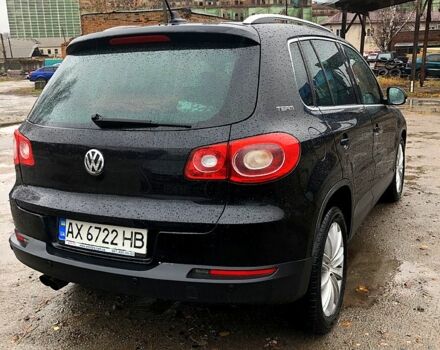 Черный Фольксваген Тигуан, объемом двигателя 2 л и пробегом 212 тыс. км за 11000 $, фото 3 на Automoto.ua