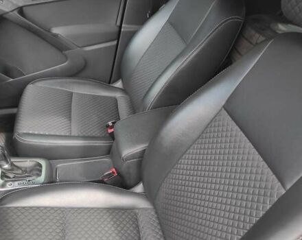 Черный Фольксваген Тигуан, объемом двигателя 2 л и пробегом 269 тыс. км за 12300 $, фото 17 на Automoto.ua