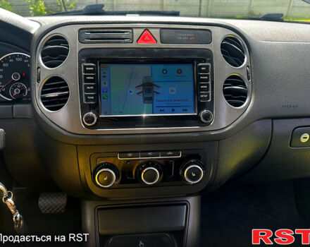 Чорний Фольксваген Тігуан, об'ємом двигуна 2 л та пробігом 309 тис. км за 8700 $, фото 11 на Automoto.ua