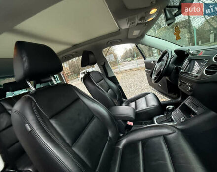 Чорний Фольксваген Тігуан, об'ємом двигуна 2 л та пробігом 238 тис. км за 10599 $, фото 23 на Automoto.ua