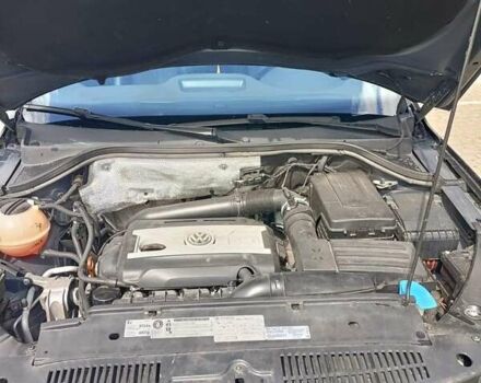 Черный Фольксваген Тигуан, объемом двигателя 2 л и пробегом 259 тыс. км за 11900 $, фото 8 на Automoto.ua