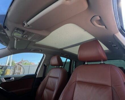 Чорний Фольксваген Тігуан, об'ємом двигуна 2 л та пробігом 230 тис. км за 13000 $, фото 18 на Automoto.ua