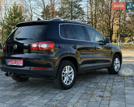 Чорний Фольксваген Тігуан, об'ємом двигуна 2 л та пробігом 257 тис. км за 12800 $, фото 18 на Automoto.ua