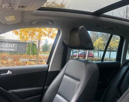 Чорний Фольксваген Тігуан, об'ємом двигуна 1.98 л та пробігом 239 тис. км за 11400 $, фото 3 на Automoto.ua