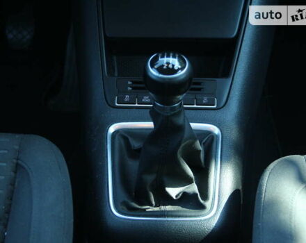 Черный Фольксваген Тигуан, объемом двигателя 2 л и пробегом 238 тыс. км за 10000 $, фото 6 на Automoto.ua