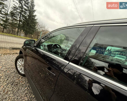 Чорний Фольксваген Тігуан, об'ємом двигуна 2 л та пробігом 238 тис. км за 10599 $, фото 75 на Automoto.ua