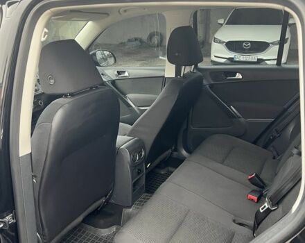 Черный Фольксваген Тигуан, объемом двигателя 2 л и пробегом 215 тыс. км за 10300 $, фото 6 на Automoto.ua