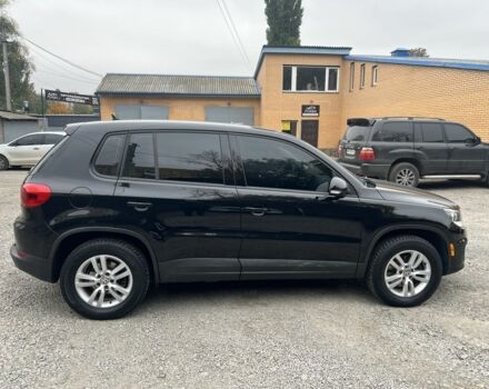 Черный Фольксваген Тигуан, объемом двигателя 2 л и пробегом 215 тыс. км за 10300 $, фото 1 на Automoto.ua
