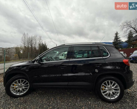 Чорний Фольксваген Тігуан, об'ємом двигуна 2 л та пробігом 238 тис. км за 10599 $, фото 73 на Automoto.ua