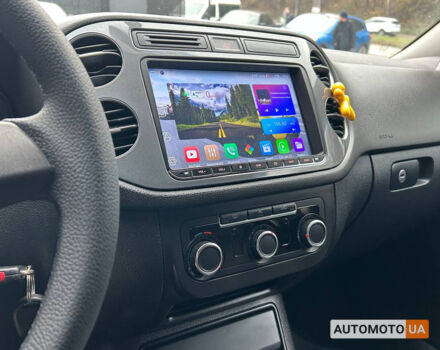 Черный Фольксваген Тигуан, объемом двигателя 2 л и пробегом 195 тыс. км за 12700 $, фото 12 на Automoto.ua