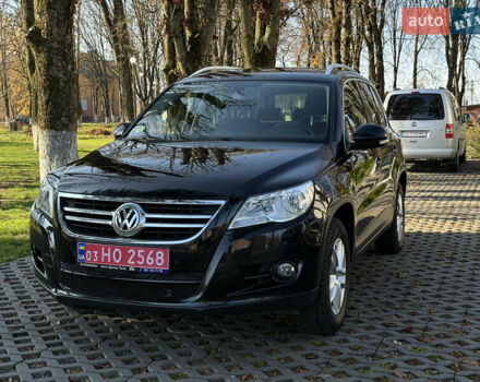 Чорний Фольксваген Тігуан, об'ємом двигуна 2 л та пробігом 257 тис. км за 12800 $, фото 1 на Automoto.ua