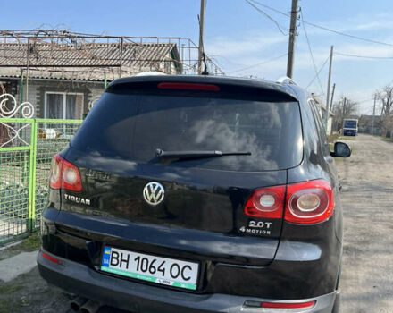 Чорний Фольксваген Тігуан, об'ємом двигуна 2.01 л та пробігом 240 тис. км за 11250 $, фото 3 на Automoto.ua