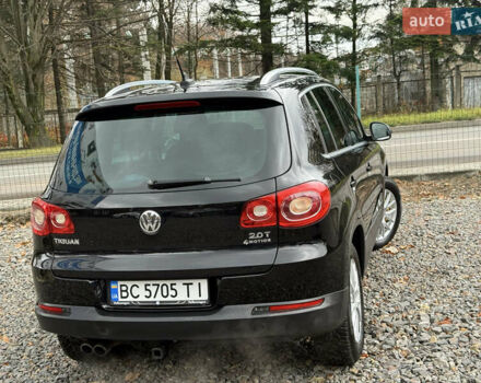 Чорний Фольксваген Тігуан, об'ємом двигуна 2 л та пробігом 238 тис. км за 10599 $, фото 66 на Automoto.ua