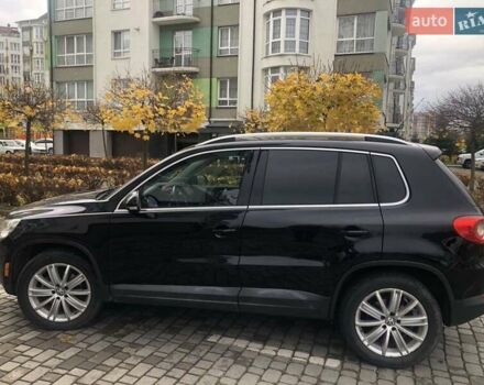 Чорний Фольксваген Тігуан, об'ємом двигуна 1.98 л та пробігом 239 тис. км за 11400 $, фото 5 на Automoto.ua