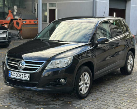 Черный Фольксваген Тигуан, объемом двигателя 1.98 л и пробегом 210 тыс. км за 12000 $, фото 3 на Automoto.ua