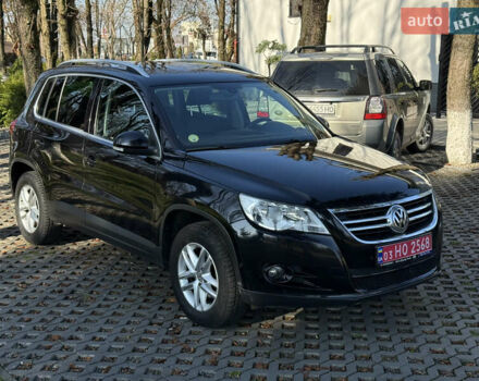 Чорний Фольксваген Тігуан, об'ємом двигуна 2 л та пробігом 257 тис. км за 12800 $, фото 8 на Automoto.ua