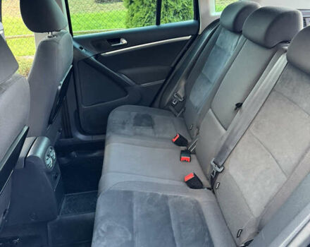 Черный Фольксваген Тигуан, объемом двигателя 1.97 л и пробегом 182 тыс. км за 14000 $, фото 15 на Automoto.ua