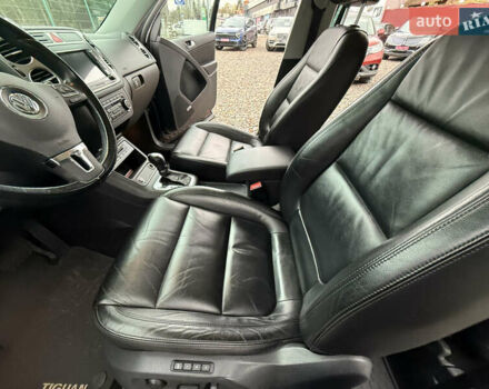 Чорний Фольксваген Тігуан, об'ємом двигуна 2 л та пробігом 238 тис. км за 10599 $, фото 41 на Automoto.ua