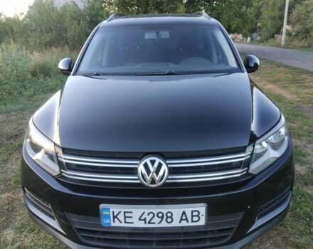 Чорний Фольксваген Тігуан, об'ємом двигуна 2 л та пробігом 370 тис. км за 8600 $, фото 5 на Automoto.ua