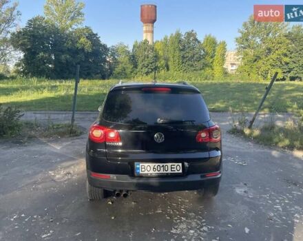 Чорний Фольксваген Тігуан, об'ємом двигуна 1.98 л та пробігом 236 тис. км за 12000 $, фото 10 на Automoto.ua