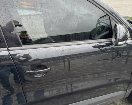 Черный Фольксваген Тигуан, объемом двигателя 1.98 л и пробегом 186 тыс. км за 11000 $, фото 5 на Automoto.ua