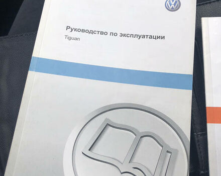 Чорний Фольксваген Тігуан, об'ємом двигуна 2 л та пробігом 72 тис. км за 16000 $, фото 32 на Automoto.ua