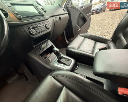 Чорний Фольксваген Тігуан, об'ємом двигуна 2 л та пробігом 238 тис. км за 10599 $, фото 46 на Automoto.ua