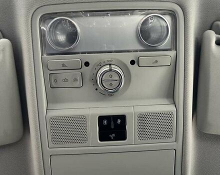 Черный Фольксваген Тигуан, объемом двигателя 2 л и пробегом 237 тыс. км за 10100 $, фото 7 на Automoto.ua