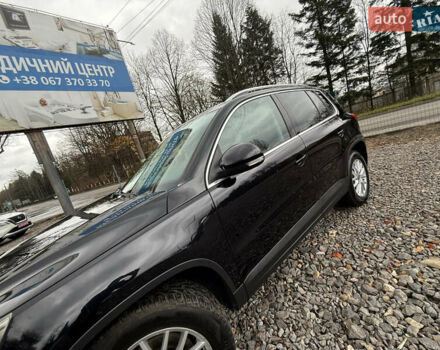 Чорний Фольксваген Тігуан, об'ємом двигуна 2 л та пробігом 238 тис. км за 10599 $, фото 59 на Automoto.ua