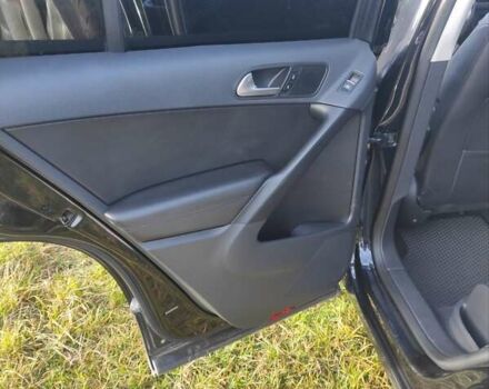 Чорний Фольксваген Тігуан, об'ємом двигуна 2 л та пробігом 285 тис. км за 9700 $, фото 11 на Automoto.ua