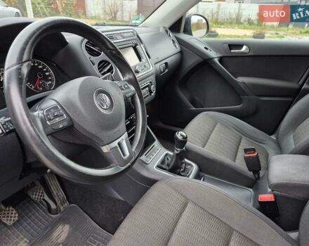 Чорний Фольксваген Тігуан, об'ємом двигуна 1.39 л та пробігом 253 тис. км за 11500 $, фото 15 на Automoto.ua