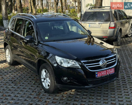 Чорний Фольксваген Тігуан, об'ємом двигуна 2 л та пробігом 257 тис. км за 12800 $, фото 9 на Automoto.ua