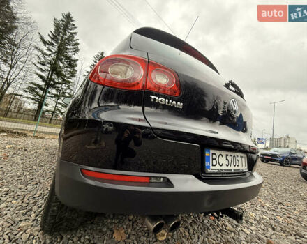 Чорний Фольксваген Тігуан, об'ємом двигуна 2 л та пробігом 238 тис. км за 10599 $, фото 18 на Automoto.ua