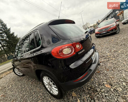 Чорний Фольксваген Тігуан, об'ємом двигуна 2 л та пробігом 238 тис. км за 10599 $, фото 16 на Automoto.ua